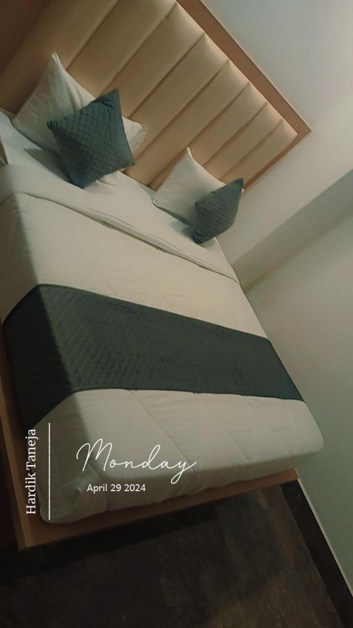 Hotel Whitehouse Ac Family Room Agra  Exterior foto
